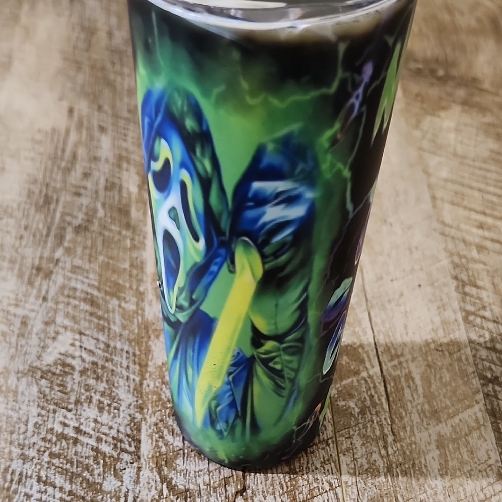 Scream Themed Travel Cup - Picture 3 of 13